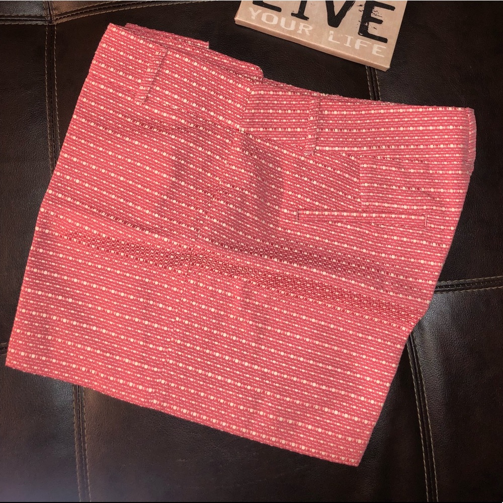 4” Coral w/cream shorts